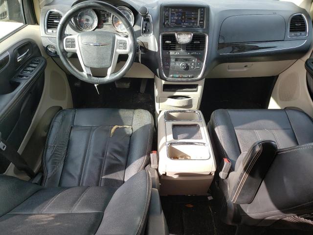 Photo 8 from auction – 2016 CHRYSLER TOWN & COU with VIN 2C4RC1BG9GR231431
