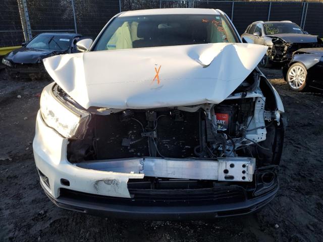 Photo 12 from auction – 2015 TOYOTA HIGHLANDER with VIN 5TDZKRFH7FS042125