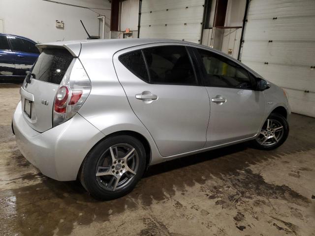 Photo 3 from auction – 2013 TOYOTA PRIUS C with VIN JTDKDTB33D1543672