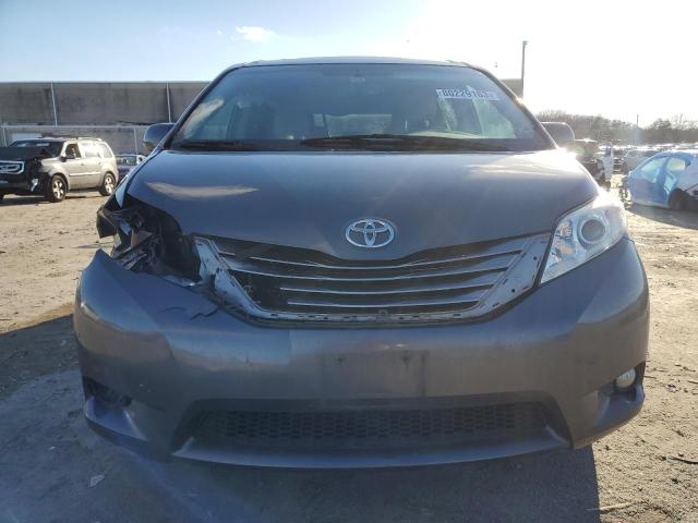 Photo 5 from auction – 2017 TOYOTA SIENNA XLE with VIN 5TDYZ3DC9HS832234
