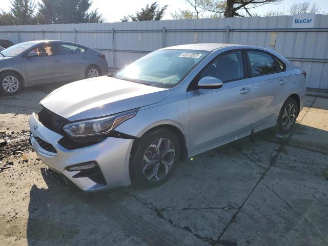 KIA FORTE FE 2019 with VIN 3KPF24AD7KE104296 - Photo from auction