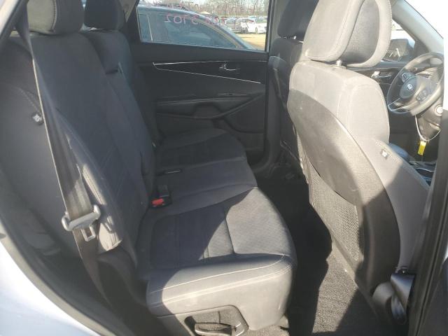Photo 11 from auction – 2016 KIA SORENTO LX with VIN 5XYPG4A3XGG064433