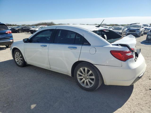 Photo 2 from auction – 2013 CHRYSLER 200 LIMITE with VIN 1C3CCBCG8DN556191