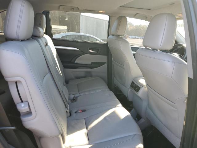 Photo 11 from auction – 2016 TOYOTA HIGHLANDER with VIN 5TDKKRFH1GS162408