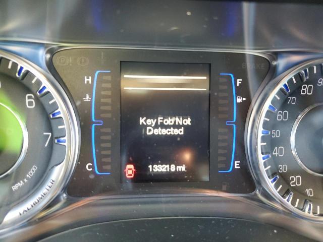 Photo 9 from auction – 2015 CHRYSLER 200 LIMITE with VIN 1C3CCCAB1FN687799
