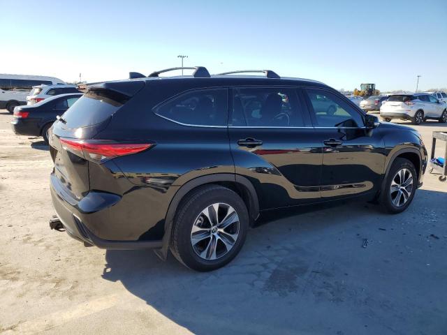Photo 3 from auction – 2022 TOYOTA HIGHLANDER with VIN 5TDGZRAH6NS559425