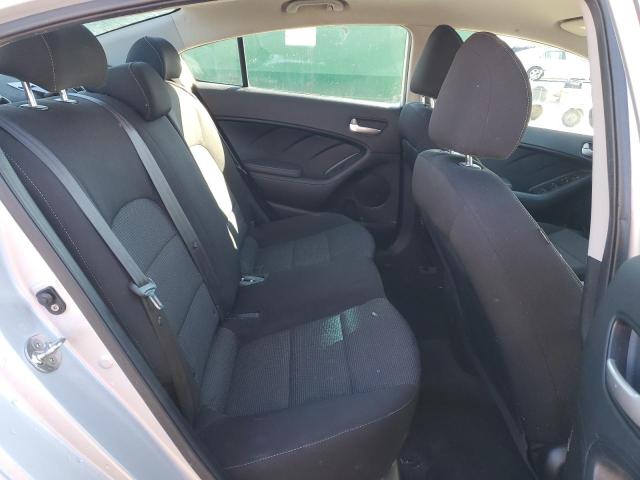 Photo 10 from auction – 2018 KIA FORTE LX with VIN 3KPFK4A76JE259642