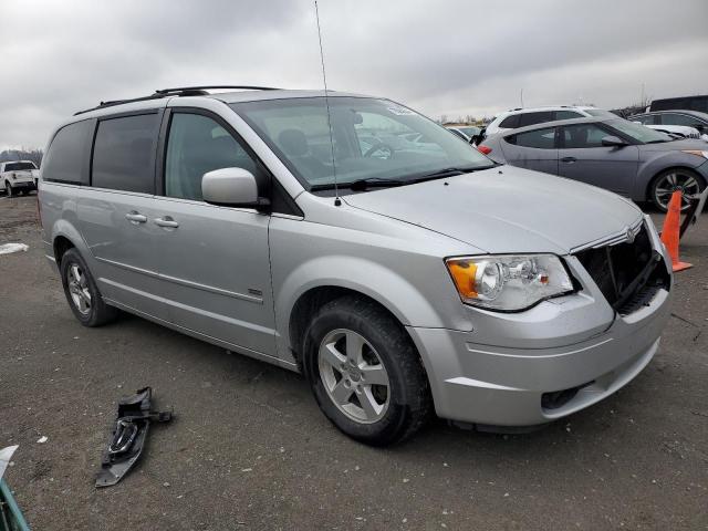 Photo 4 from auction – 2008 CHRYSLER TOWN & COU with VIN 2A8HR54PX8R821372