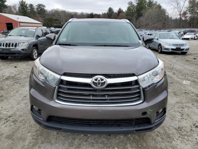 Photo 5 from auction – 2015 TOYOTA HIGHLANDER with VIN 5TDJKRFH8FS172752