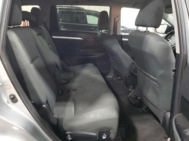 Photo 11 from auction – 2019 TOYOTA HIGHLANDER with VIN 5TDBZRFH7KS977281