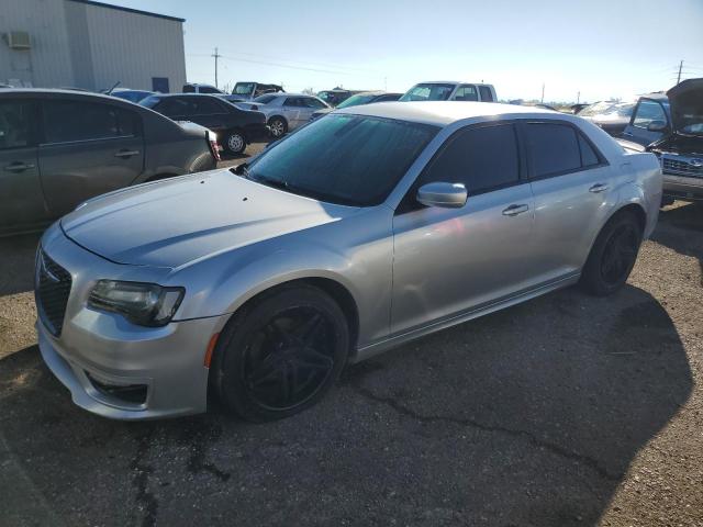 CHRYSLER 300 2017 مع رقم تعريف المركبة 2C3CCABG3HH639120 - صورة من المزاد