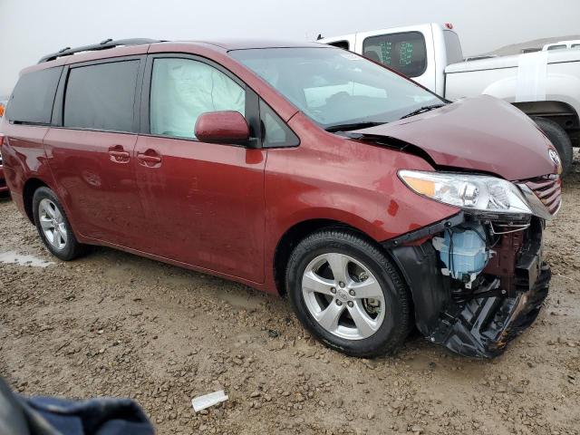 Photo 4 from auction – 2016 TOYOTA SIENNA LE with VIN 5TDKK3DC5GS741146