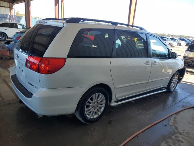 Photo 3 from auction – 2010 TOYOTA SIENNA XLE with VIN 5TDYK4CC1AS342260