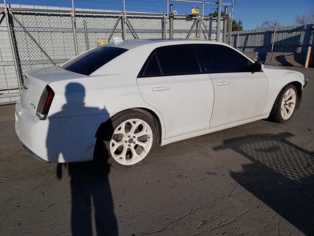Photo 3 from auction – 2015 CHRYSLER 300 S with VIN 2C3CCABGXFH921994