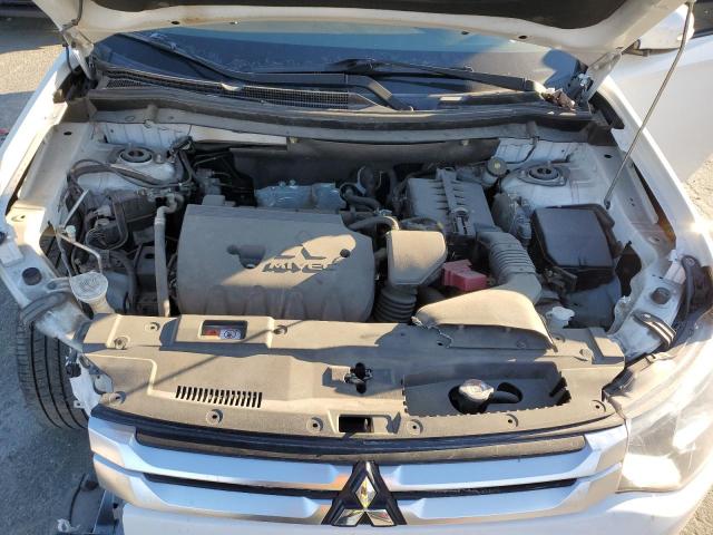 Photo 12 from auction – 2015 MITSUBISHI OUTLANDER with VIN JA4AD3A3XFZ004509