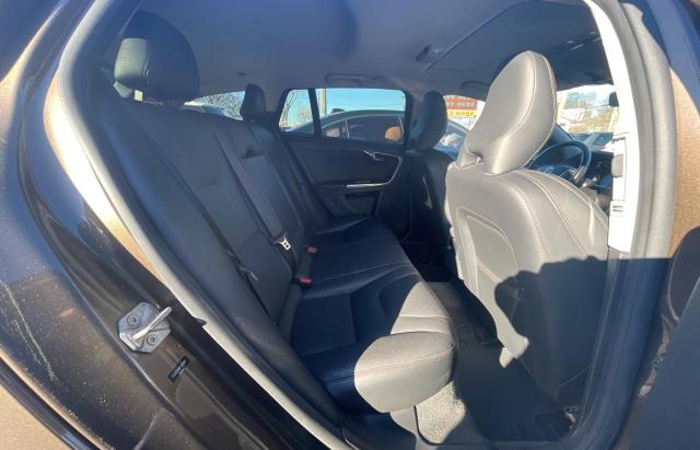 Photo 6 from auction – 2015 VOLVO V60 CROSS with VIN YV4612HM6F1001941