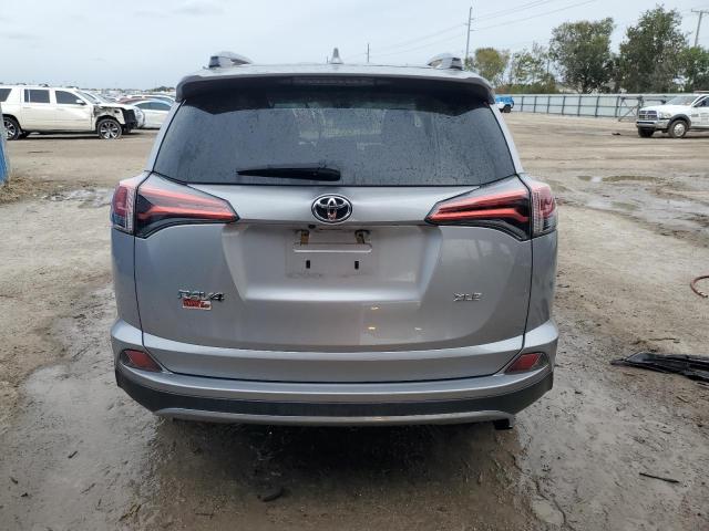 Photo 6 from auction – 2017 TOYOTA RAV4 XLE with VIN 2T3WFREV0HW403405