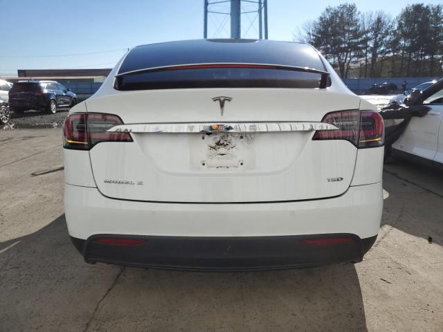 Photo 6 from auction – 2018 TESLA MODEL X with VIN 5YJXCAE25JF119932
