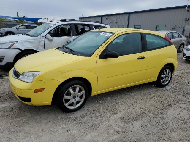 Photo 1 from auction – 2005 FORD FOCUS ZX3 with VIN 3FAFP31N05R152195