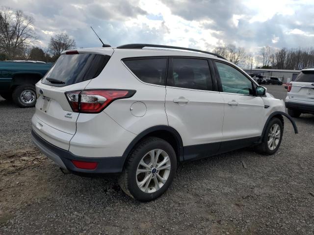 Photo 3 from auction – 2017 FORD ESCAPE SE with VIN 1FMCU0GD5HUB34836