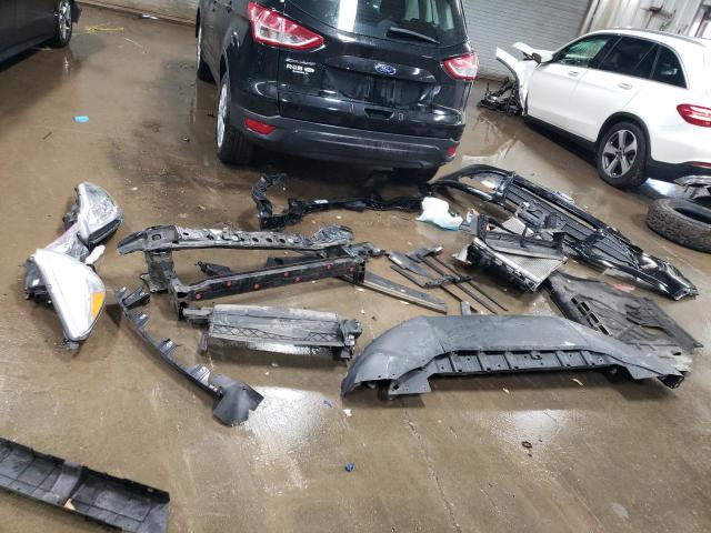 Photo 12 from auction – 2016 FORD ESCAPE S with VIN 1FMCU0F72GUB80943