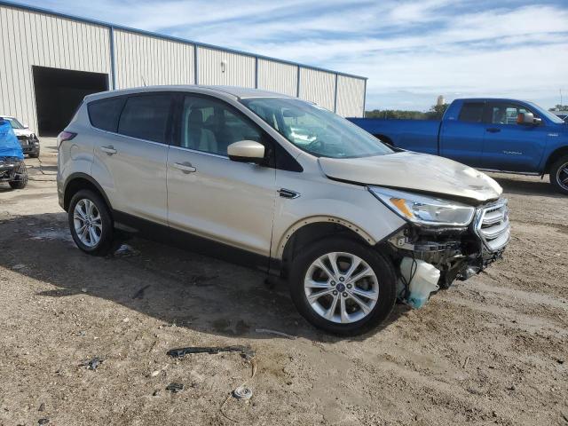 Photo 4 from auction – 2017 FORD ESCAPE SE with VIN 1FMCU0GD1HUC20726