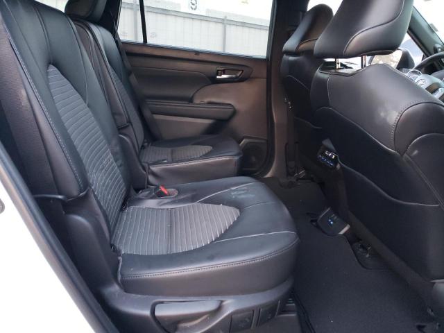 Photo 11 from auction – 2022 TOYOTA HIGHLANDER with VIN 5TDJZRAH9NS113226