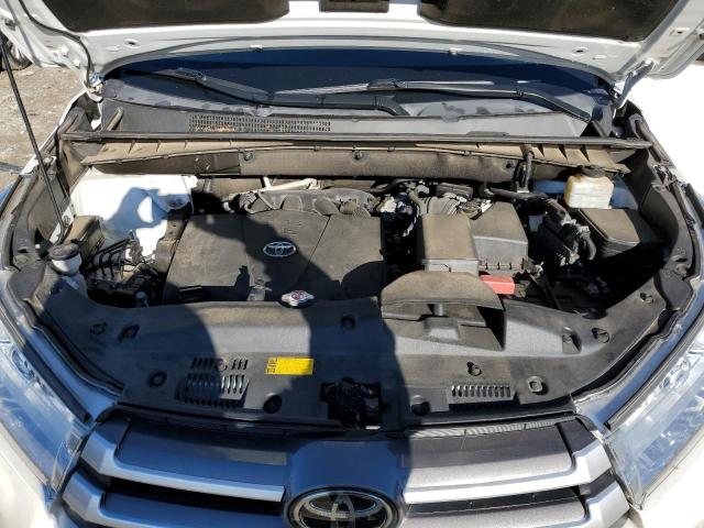 Photo 12 from auction – 2018 TOYOTA HIGHLANDER with VIN 5TDZZRFH9JS244498