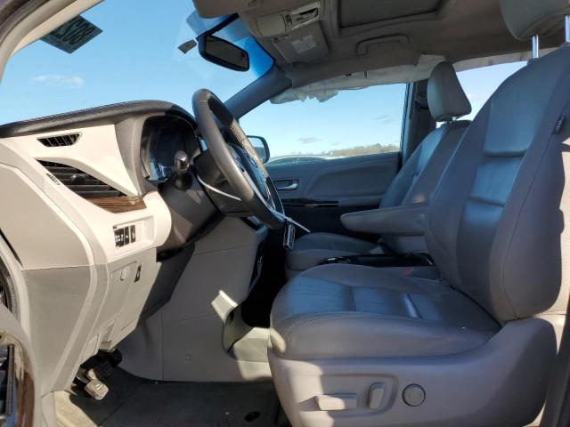 Photo 7 from auction – 2017 TOYOTA SIENNA XLE with VIN 5TDYZ3DC9HS832234