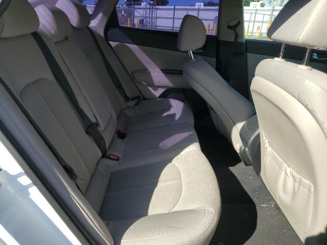 Photo 10 from auction – 2016 KIA OPTIMA LX with VIN 5XXGT4L33GG061841