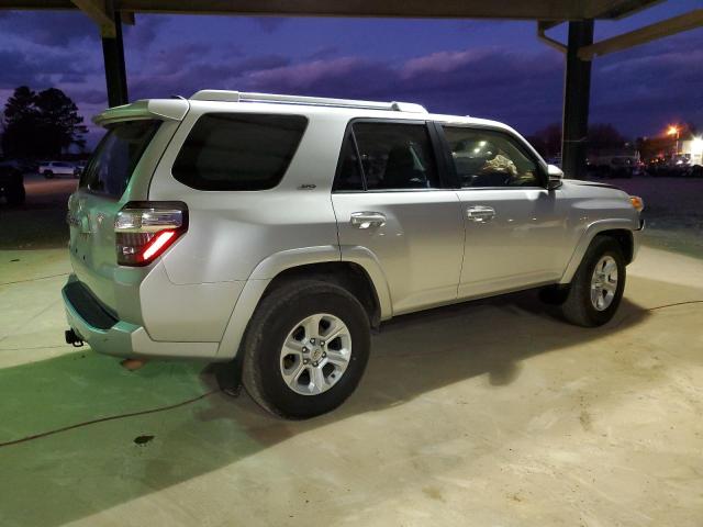 Photo 3 from auction – 2016 TOYOTA 4RUNNER SR with VIN JTEZU5JR0G5113896