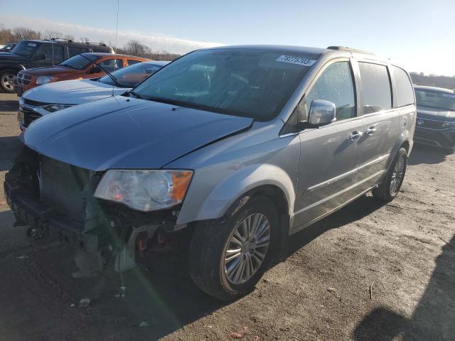 CHRYSLER TOWN & COU 2013 with VIN 2C4RC1CG0DR646695 - Photo from auction
