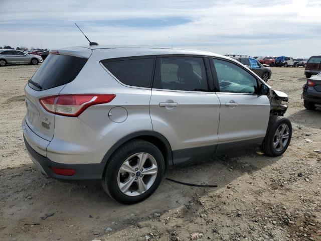 Photo 3 from auction – 2016 FORD ESCAPE SE with VIN 1FMCU0GX6GUB25569