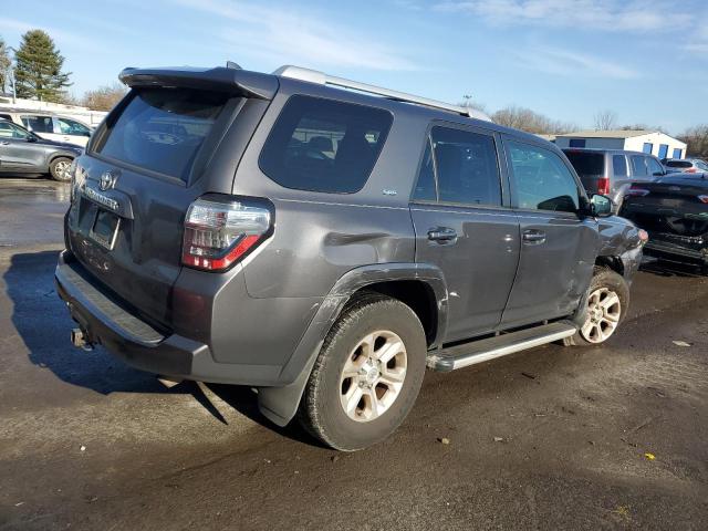 Photo 3 from auction – 2018 TOYOTA 4RUNNER SR with VIN JTEBU5JR2J5523852