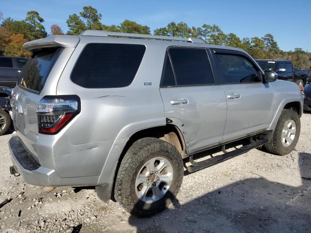 Photo 3 from auction – 2016 TOYOTA 4RUNNER SR with VIN JTEBU5JR4G5330353