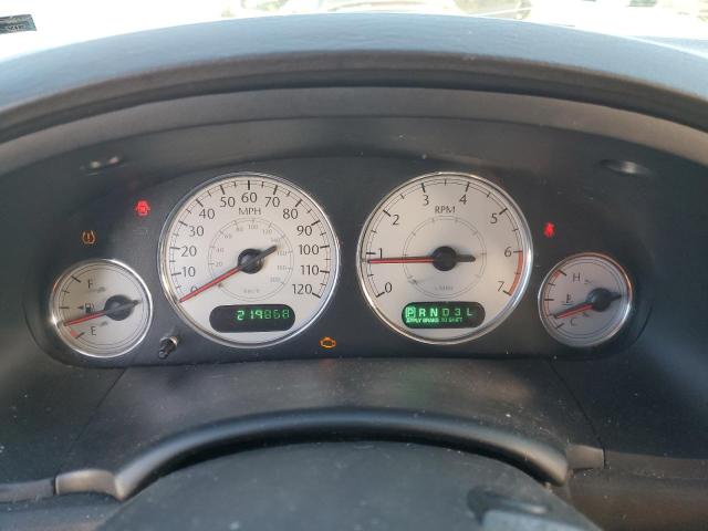 Photo 9 from auction – 2005 CHRYSLER TOWN & COU with VIN 2C8GP54L75R126850