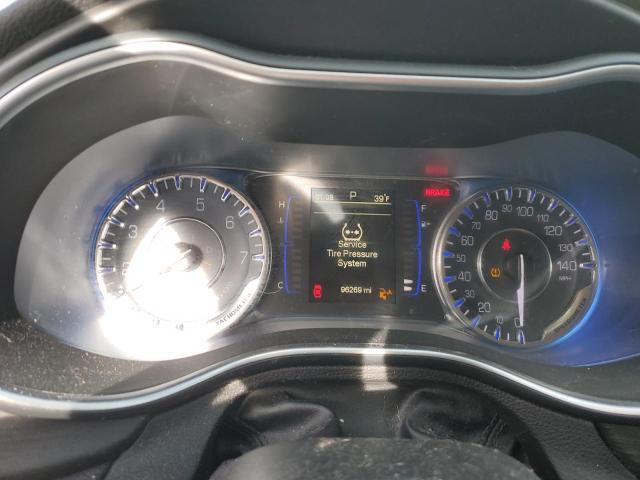 Photo 9 from auction – 2015 CHRYSLER 200 LIMITE with VIN 1C3CCCAB8FN658994