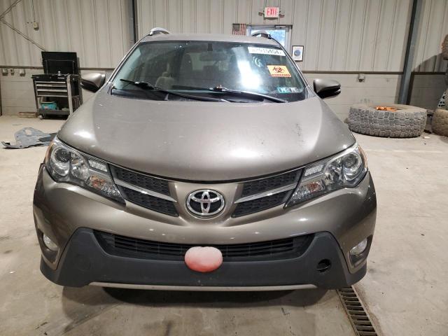 Photo 5 from auction – 2015 TOYOTA RAV4 XLE with VIN JTMRFREV9FD111467
