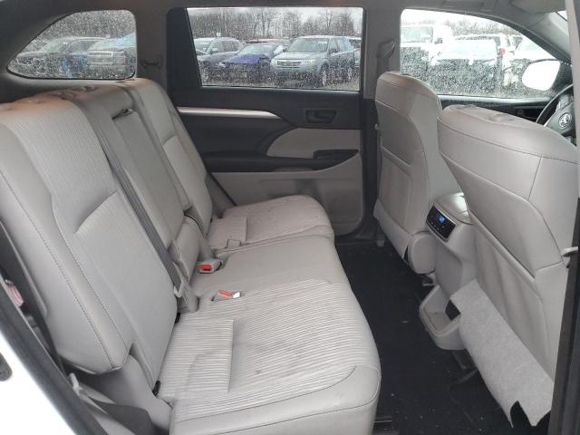Photo 11 from auction – 2018 TOYOTA HIGHLANDER with VIN 5TDBZRFH6JS863898