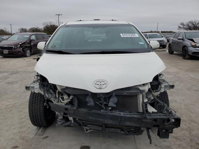 Photo 5 from auction – 2017 TOYOTA SIENNA XLE with VIN 5TDYZ3DC2HS865267