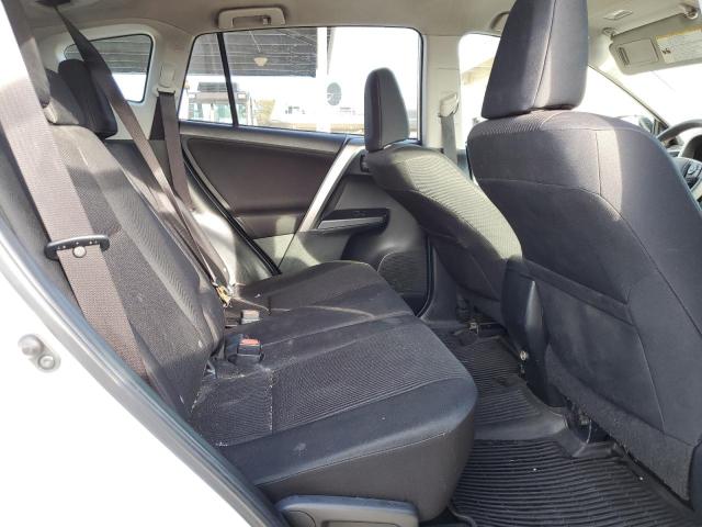 Photo 10 from auction – 2017 TOYOTA RAV4 LE with VIN JTMBFREV3HJ135592