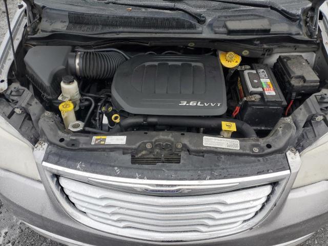 Photo 12 from auction – 2014 CHRYSLER TOWN & COU with VIN 2C4RC1BG7ER402223