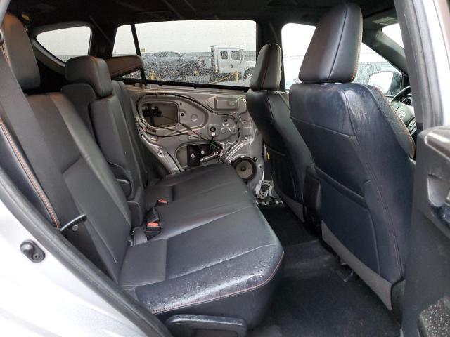Photo 10 from auction – 2018 TOYOTA RAV4 SE with VIN 2T3NFREV4JW517957