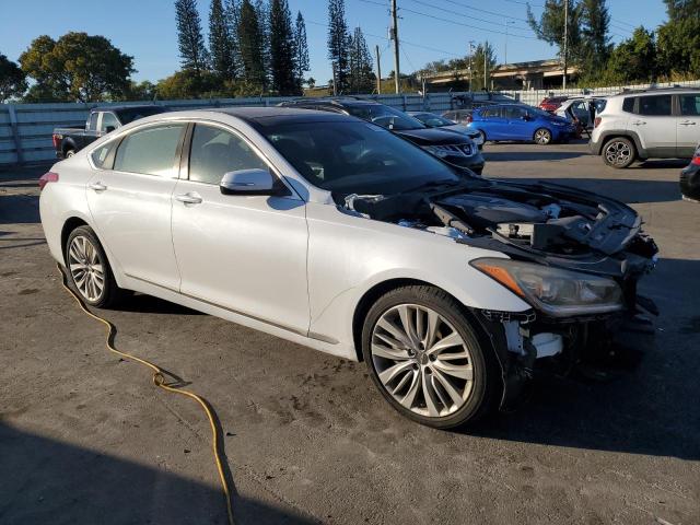 Photo 4 from auction – 2015 HYUNDAI GENESIS 5. with VIN KMHGN4JF2FU020810