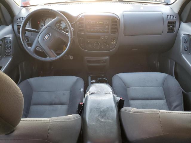 Photo 8 from auction – 2004 FORD ESCAPE XLS with VIN 1FMCU92134KB88319
