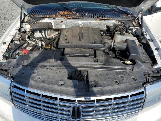 Photo 12 from auction – 2012 LINCOLN NAVIGATOR with VIN 5LMJJ2J56CEL05056