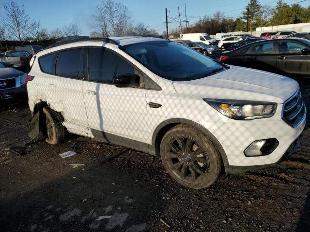 Photo 4 from auction – 2019 FORD ESCAPE SE with VIN 1FMCU9GD3KUB29260