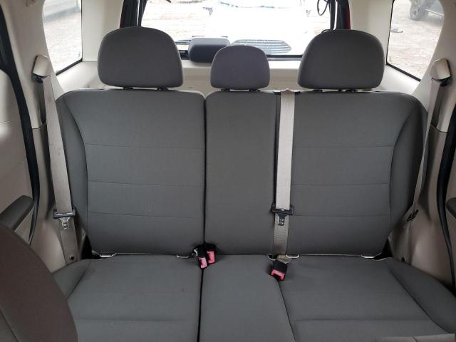 Photo 10 from auction – 2011 FORD ESCAPE XLS with VIN 1FMCU0C72BKC51180
