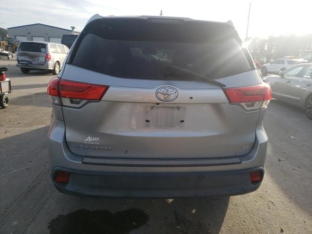 Photo 6 from auction – 2017 TOYOTA HIGHLANDER with VIN 5TDKZRFH2HS196242