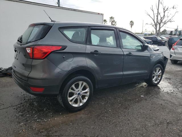 Photo 3 from auction – 2019 FORD ESCAPE S with VIN 1FMCU0F72KUB76853